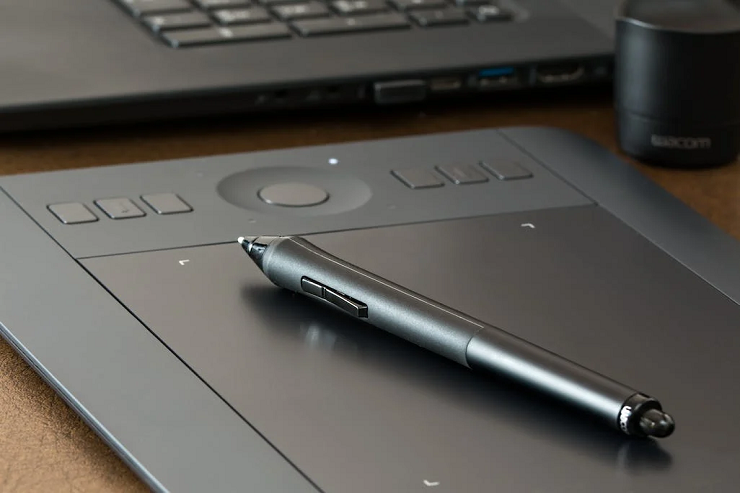 transforming the creative landscape: why designers should embrace drawing tablets over mouse